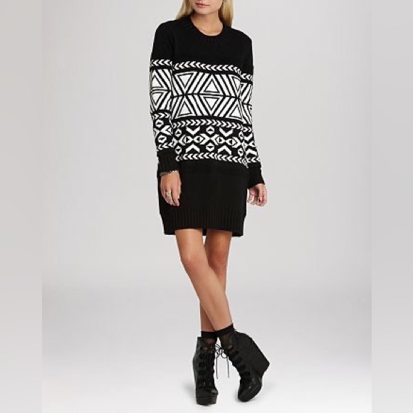 BCBGeneration Oversized Jacquard Sweater Dress - Picture 2 of 8